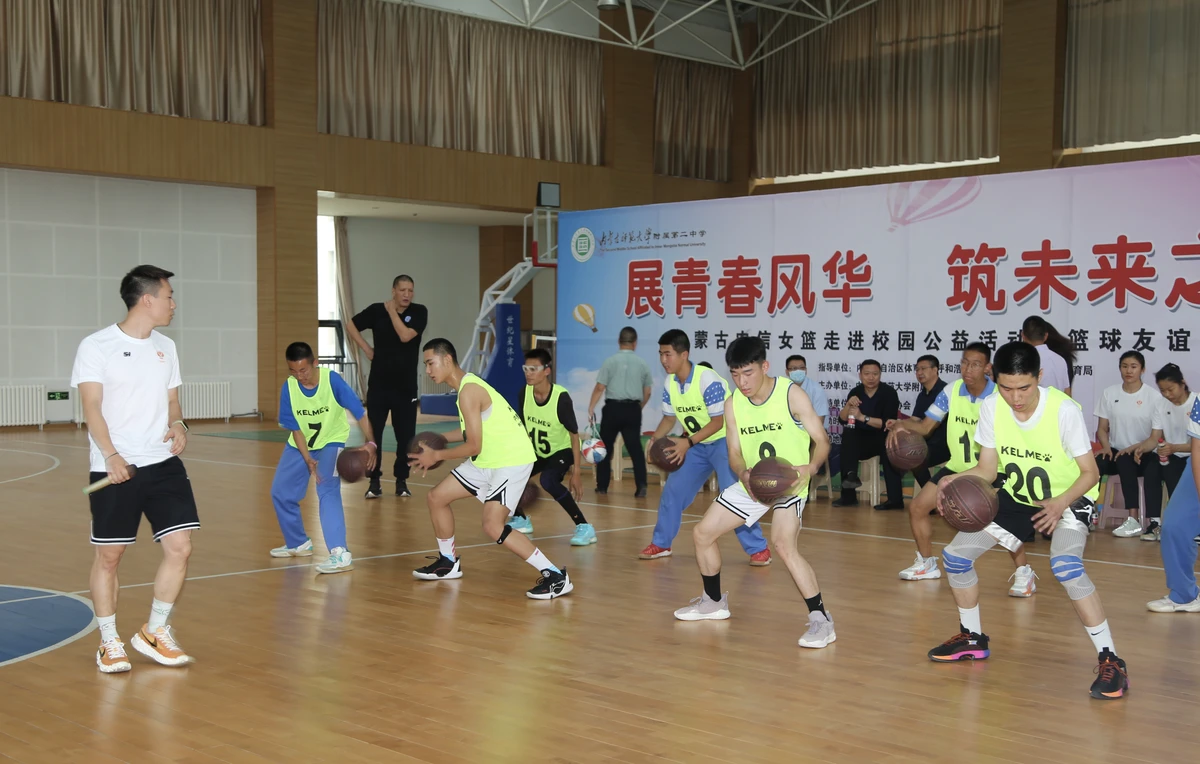 如何在封闭训练中培养篮球战术意识_1